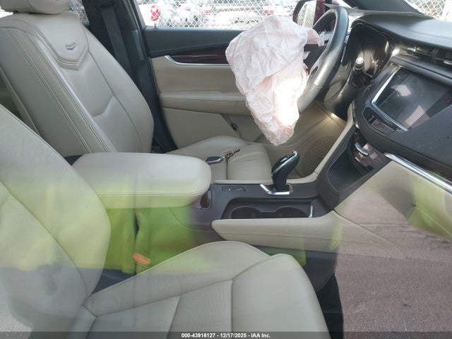 2017 CADILLAC XT5 1GYKNCRS3HZ298383 Photo 4