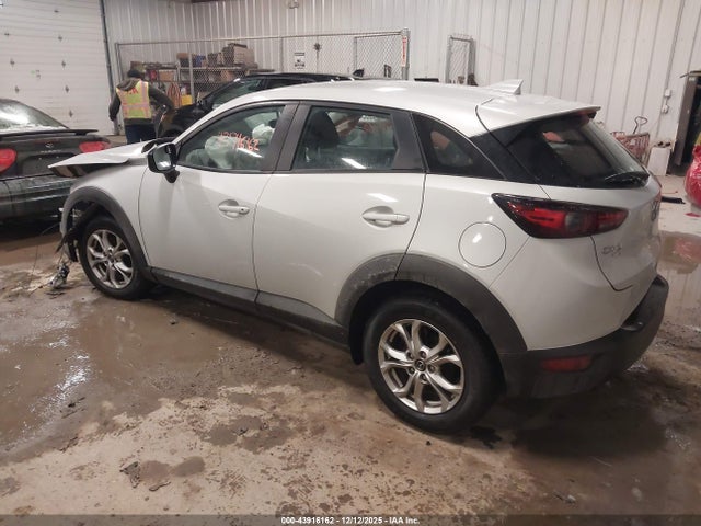 2021 MAZDA CX-3 JM1DKFB77M1515277 Photo 2