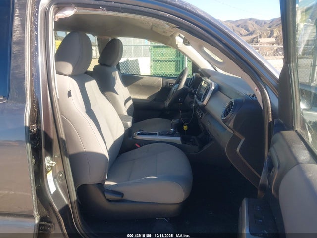 3TMAZ5CN9KM093793 Toyota Tacoma Sr5 V6