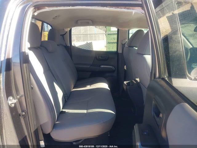 3TMAZ5CN9KM093793 Toyota Tacoma Sr5 V6