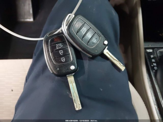 2020 HYUNDAI TUCSON KM8J2CA43LU187261 Photo 10