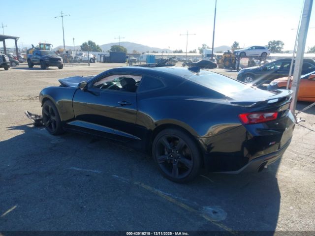 2018 CHEVROLET CAMARO 1G1FH1R78J0170657 Photo 2
