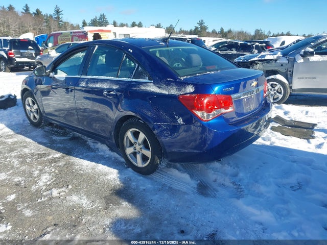 2013 CHEVROLET CRUZE 1G1PC5SB1D7169807 Photo 2