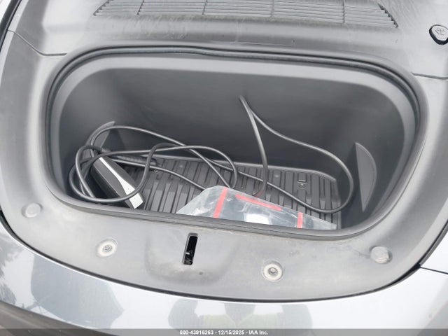 2022 TESLA MODEL Y 7SAYGDEE4NF419670 Photo 9