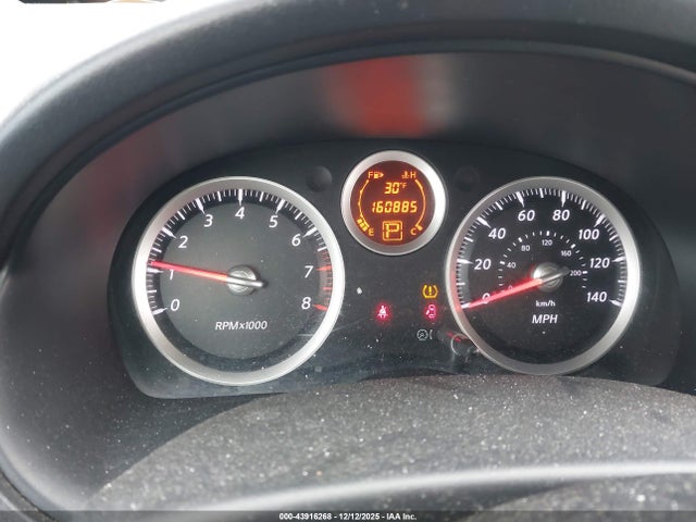 43916268 :رقم المزاد ، 3N1AB6AP4BL640749 vin ، 2011 Nissan Sentra 2.0sr مزاد بيع