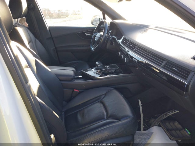 2017 AUDI Q7 WA1LAAF77HD016599 Photo 4