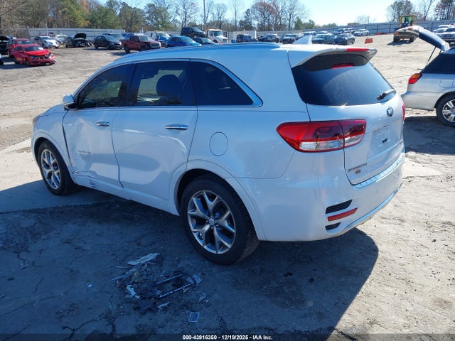 2018 KIA SORENTO 5XYPKDA5XJG414988 Photo 2