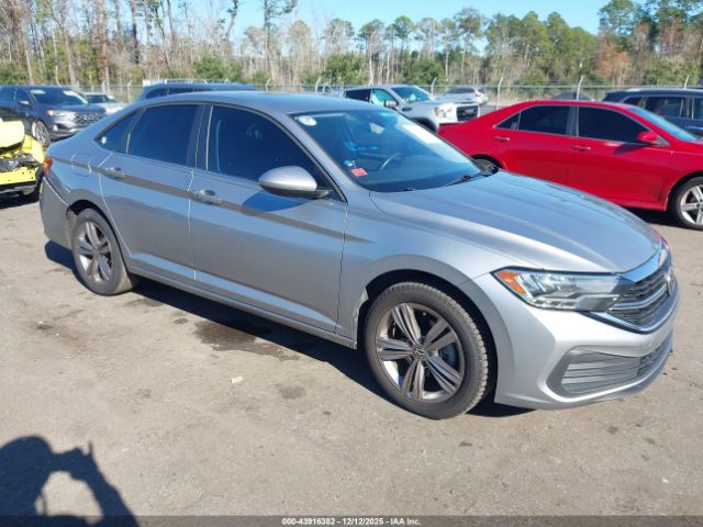 2022 VOLKSWAGEN JETTA 3VWEM7BU1NM011044