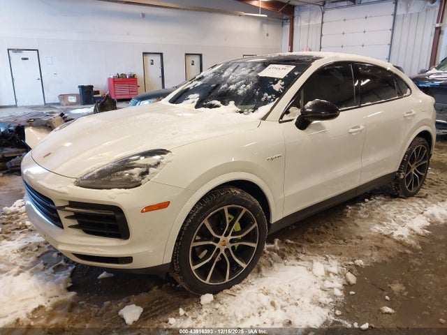 2022 PORSCHE CAYENNE WP1BE2AY8NDA51190 Photo 1