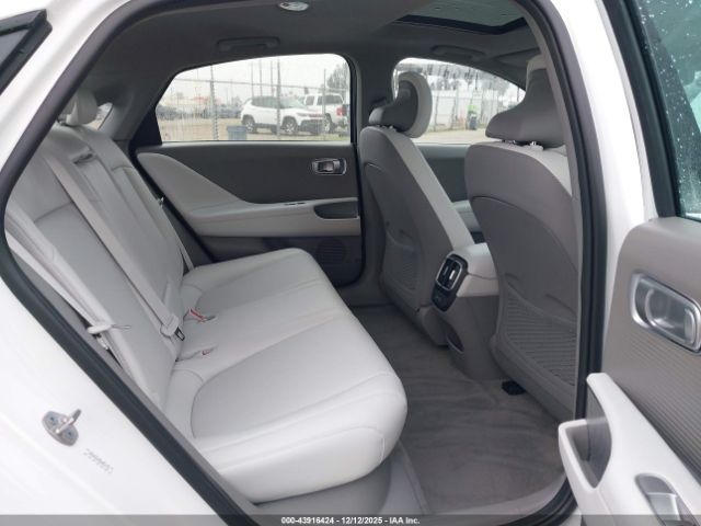 2024 HYUNDAI IONIQ 6 KMHM54AA2RA061175 Photo 7