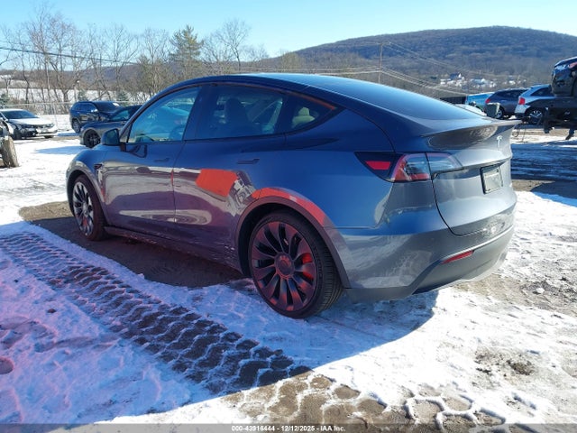 2023 TESLA MODEL Y 7SAYGDEF2PF909312 Photo 2