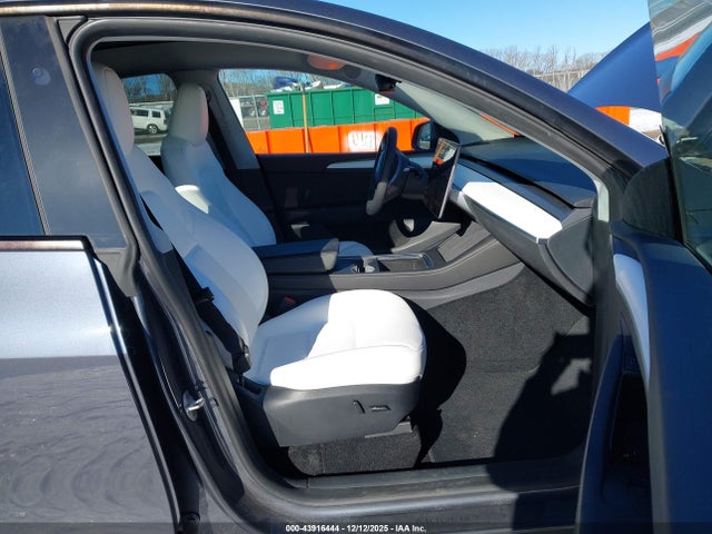 2023 TESLA MODEL Y 7SAYGDEF2PF909312 Photo 4