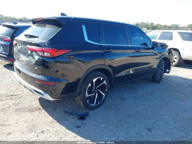 2022 MITSUBISHI OUTLANDER JA4J3UA82NZ047048 Photo 3