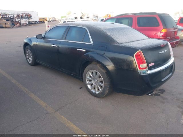 2011 CHRYSLER 300 2C3CA5CG3BH564325 Photo 2
