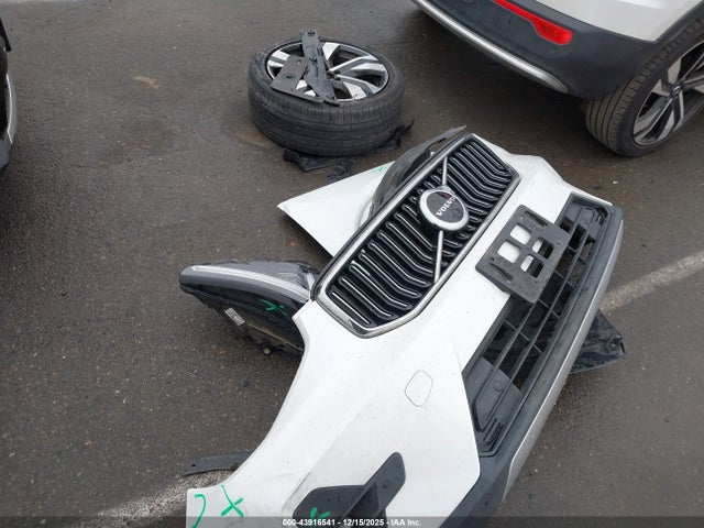 YV4L12UA4P2075207 Volvo Xc40 B5 Ultimate Bright Theme