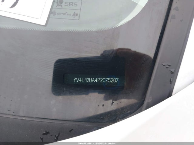 2023 VOLVO XC40 YV4L12UA4P2075207 Photo 8