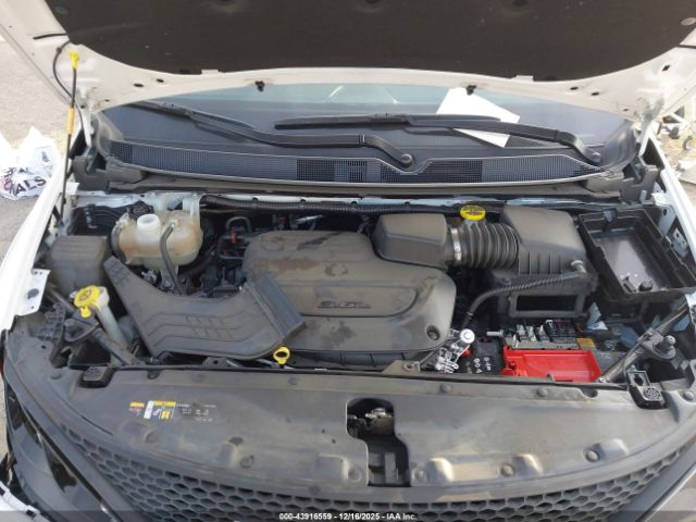 2024 CHRYSLER VOYAGER 2C4RC1CG6RR189138 Photo 9