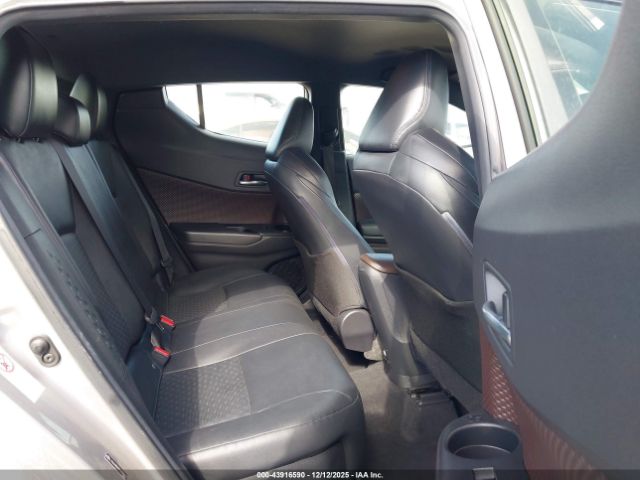 2019 TOYOTA C-HR JTNKHMBX9K1058667 Photo 7