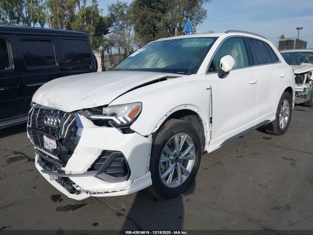 2023 AUDI Q3 WA1EECF3XP1154594 Photo 1