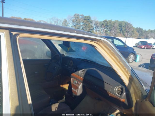 1984 MERCEDES-BENZ 300 WDBAB33AXEA185694 Photo 4