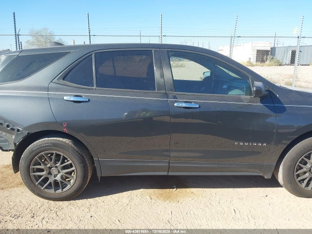 Chevrolet EQUINOX LS 2018 3GNAXHEV9JS588470 Image 13