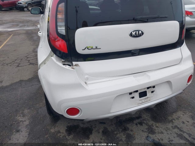 KIA SOUL + 2017 KNDJP3A55H7480504 Image 17