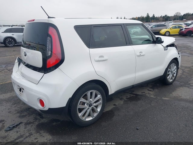 KIA SOUL + 2017 KNDJP3A55H7480504 Image 4