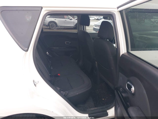 KIA SOUL + 2017 KNDJP3A55H7480504 Image 8