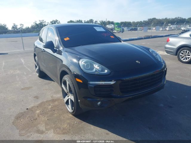 2016 PORSCHE CAYENNE WP1AA2A20GKA10554 Photo 0