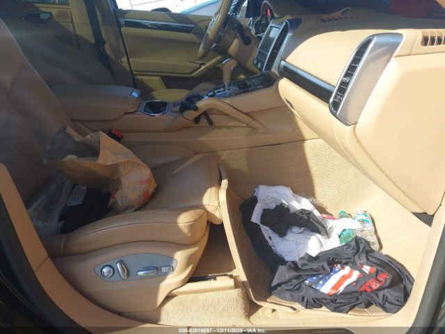 2016 PORSCHE CAYENNE WP1AA2A20GKA10554 Photo 4