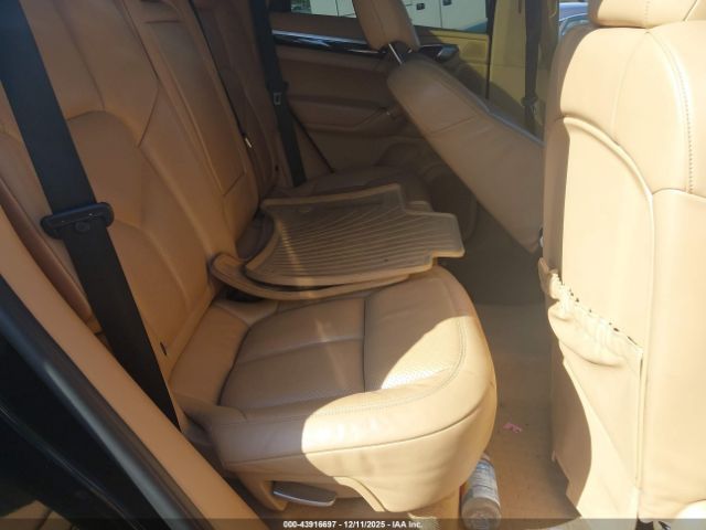 2016 PORSCHE CAYENNE WP1AA2A20GKA10554 Photo 7