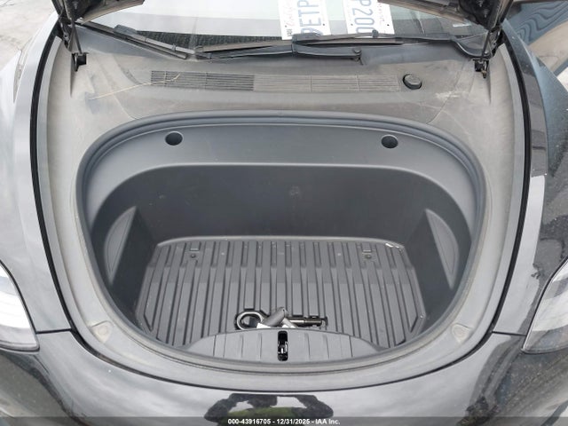 2023 TESLA MODEL 3 5YJ3E1EA0PF468103 Photo 9