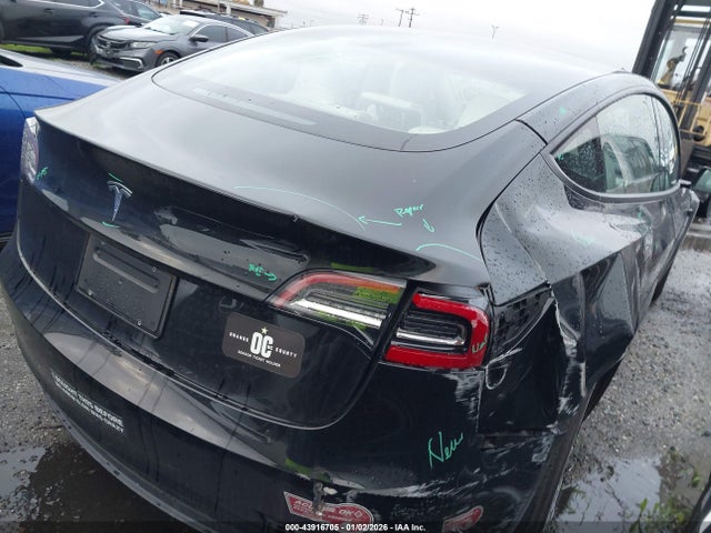 2023 TESLA MODEL 3 5YJ3E1EA0PF468103 Photo 3