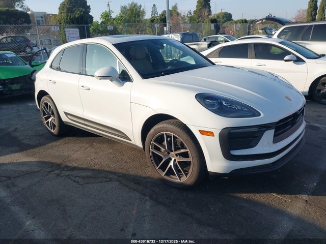 2024 PORSCHE MACAN WP1AA2A56RLB16904 Photo 0