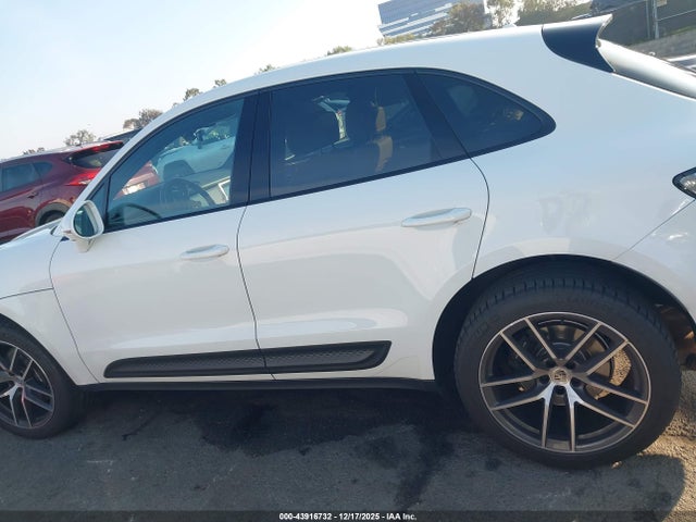 WP1AA2A56RLB16904 Porsche Macan T
