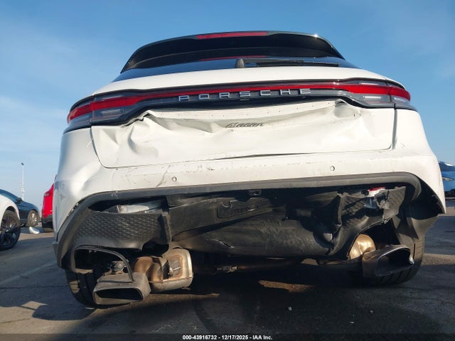 2024 PORSCHE MACAN WP1AA2A56RLB16904 Photo 5