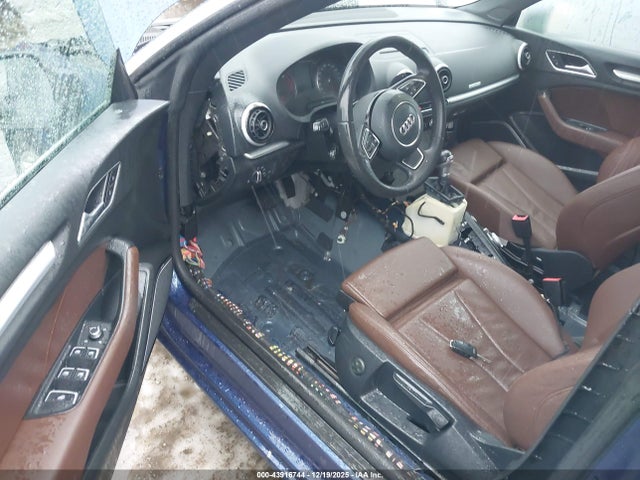 2015 AUDI A3 WAU3FLFF7F1020223 Photo 5