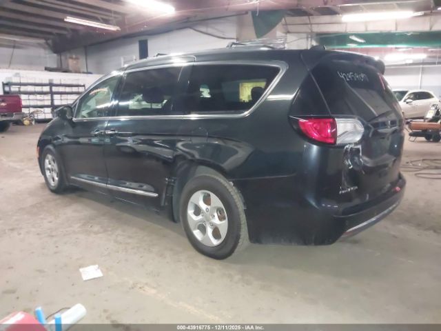 2017 CHRYSLER PACIFICA 2C4RC1EG6HR519291 Photo 2