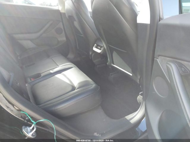 2022 TESLA MODEL Y 7SAYGDEF2NF319933 Photo 7
