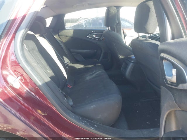 Chrysler 200 2015 1C3CCCAB7FN718411 Image 8