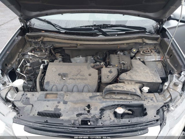 2017 MITSUBISHI OUTLANDER JA4AD3A33HZ058317 Photo 9