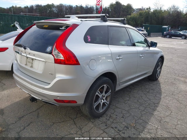 Продаж на аукціоні авто 2015 Volvo Xc60 T6, vin: YV449MDK6F2698960, номер лоту: 43916828