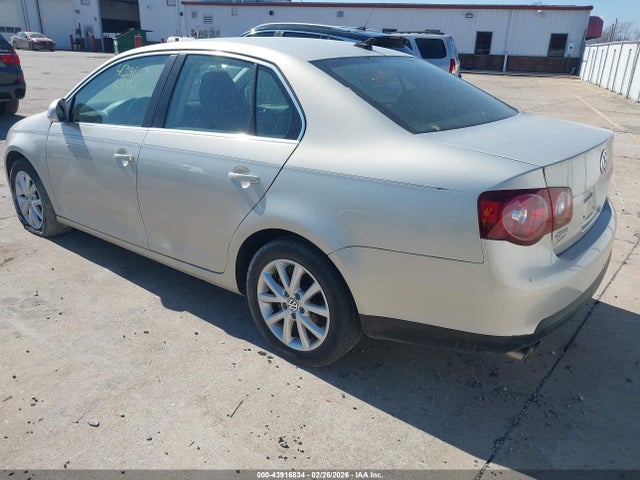 2010 Volkswagen Jetta Se მანქანა იყიდება აუქციონზე, vin: 3VWRX7AJ1AM058746, აუქციონის ნომერი: 43916834