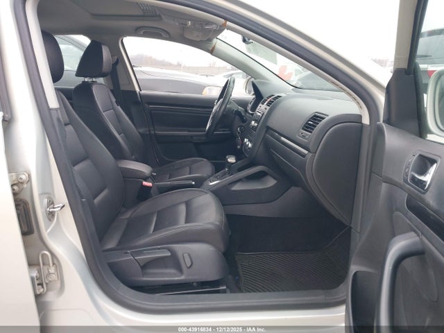 2010 Volkswagen Jetta Se მანქანა იყიდება აუქციონზე, vin: 3VWRX7AJ1AM058746, აუქციონის ნომერი: 43916834
