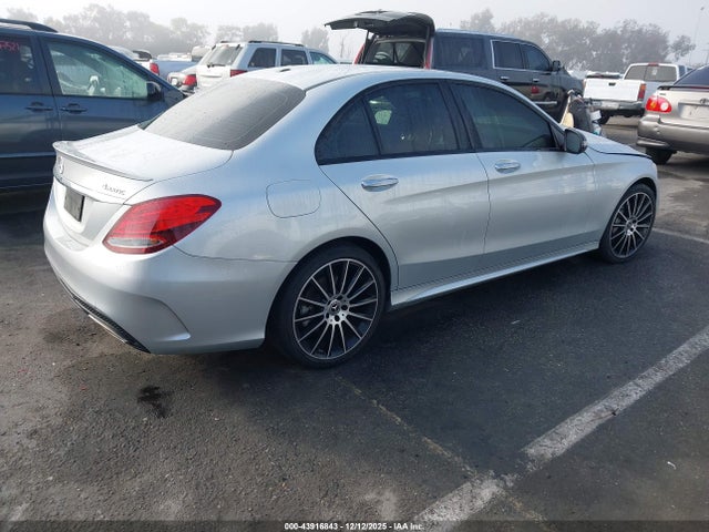 55SWF4KB6JU260421 Mercedes-Benz C 300 4matic