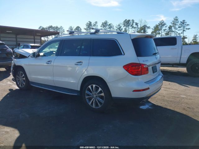 2015 MERCEDES-BENZ GL 450 4JGDF6EE0FA570618 Photo 2