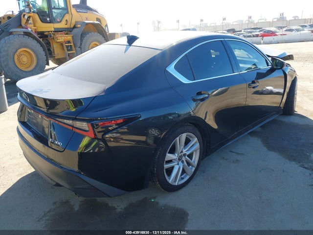 Lexus IS 300 2021 JTHAA1D2XM5110175 Image 4