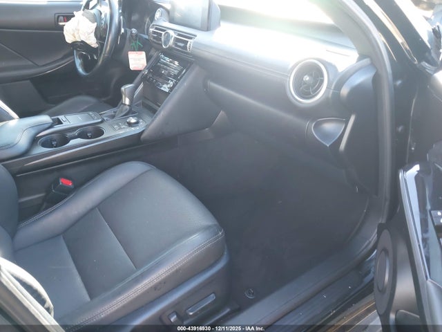 Lexus IS 300 2021 JTHAA1D2XM5110175 Image 5
