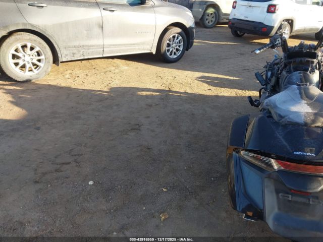 2013 HONDA GL1800 JH2SC6817DK002121 Photo 3