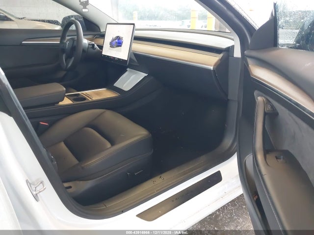 2023 TESLA MODEL 3 5YJ3E1EB5PF603407 Photo 4